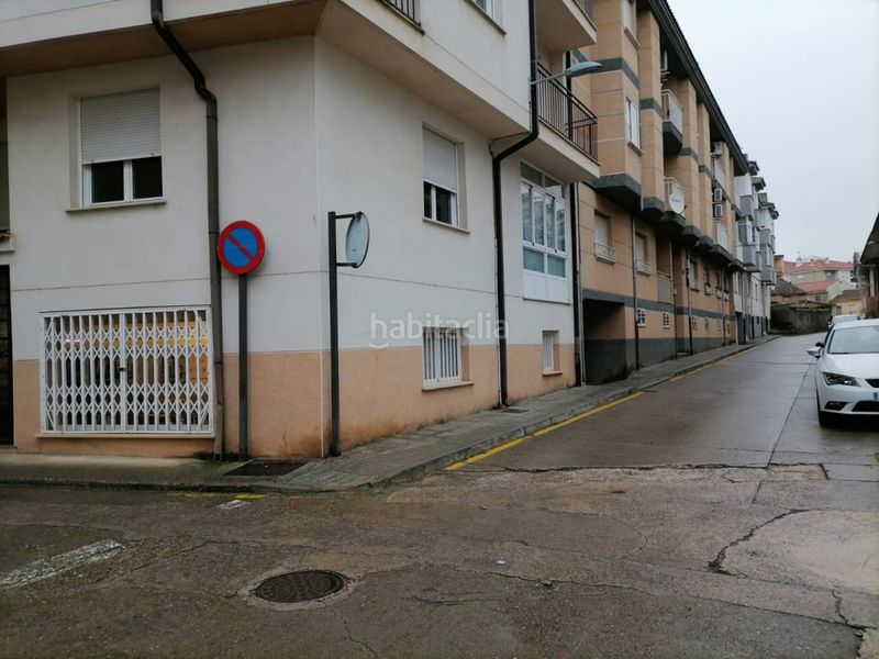 Foto b9d8725b-8fb2-4480-bc25-6e23e53404d1. Office space in calle arapiles 23 in Ciudad Rodrigo