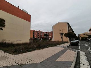 Terreno residenziale  Calle los toreses. Parcela en venta en deliciasprosperidadrollopuente ladrillo