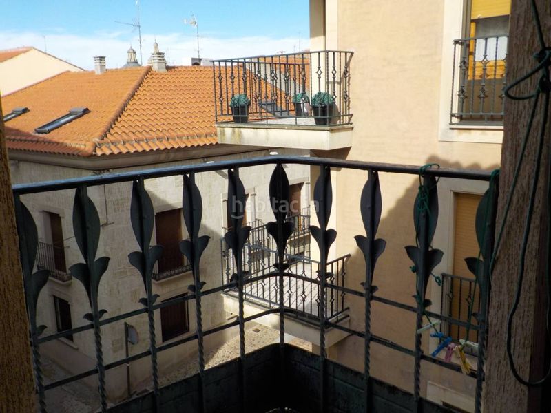 Foto 0387b37e-b8c9-4bba-8c16-0e1d424583cb. Edifici a calle enrique zarandieta 1 a Ciudad Rodrigo