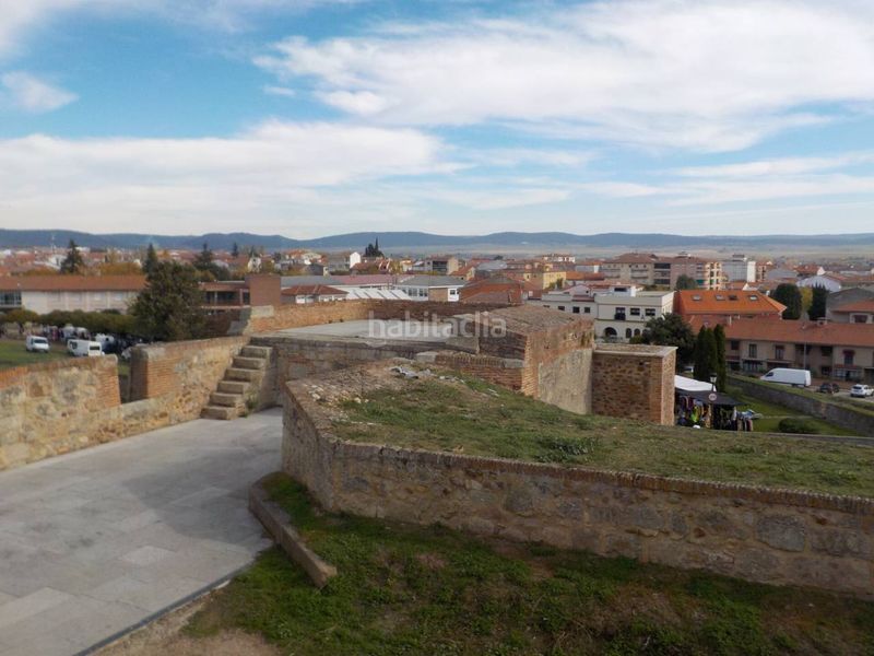 Foto e84bb67f-9cdd-4b22-aa3d-1b79137afe34. Edifici a calle enrique zarandieta 1 a Ciudad Rodrigo