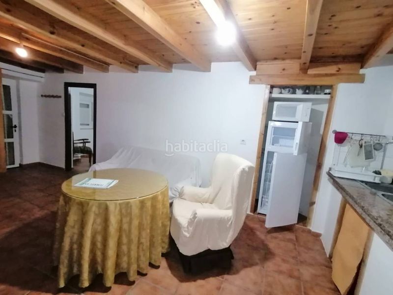 Foto fa9537d8-ba81-46df-b323-78dc7204ff01. Casa adossada a calle parroco 2 a Bodón (El)