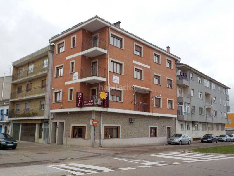 Foto 4ab72891-da16-4068-96a6-3c4fc5063887. Edificio  en venta en Ciudad Rodrigo