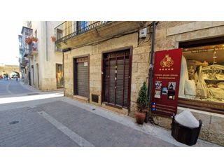 Business premise  Calle madrid. Local céntrico