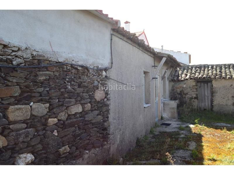 Foto d6e47c49-ec40-41ea-ac4d-25b07357f93c. Casa a larga 91 a Carpio de Azaba