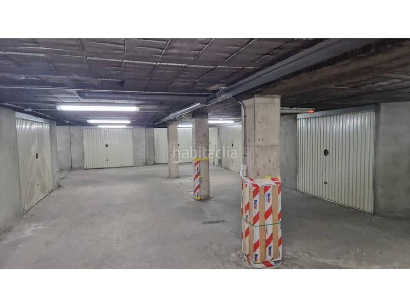 Foto be0963fa-c5af-4b2d-9527-8be95e8fcc14. Aparcament cotxe a badajoz 15 a Ciudad Rodrigo