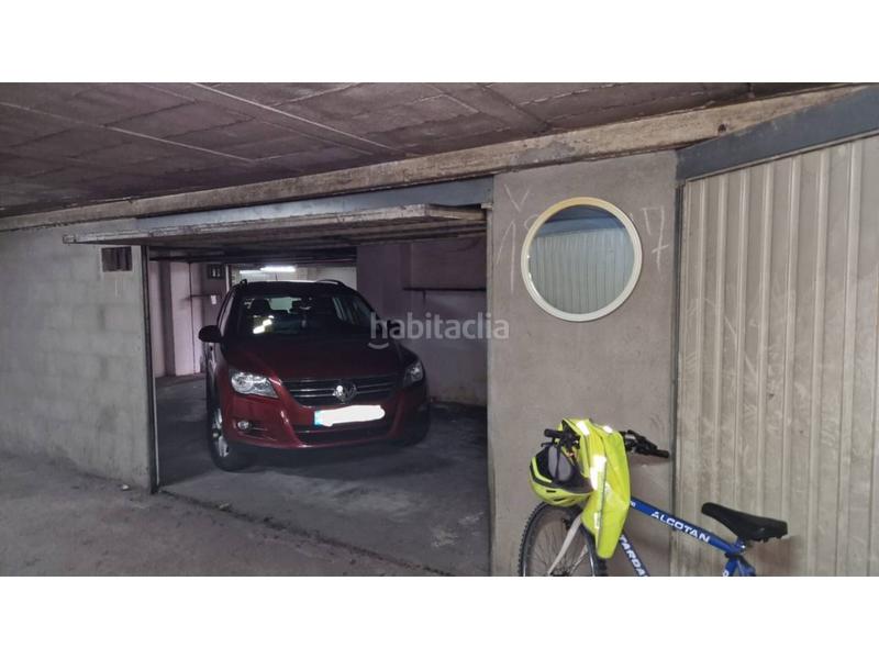 Foto ef98e7ad-2d6f-4033-ac72-e44ea5b1eda1. Aparcament cotxe a badajoz 15 a Ciudad Rodrigo