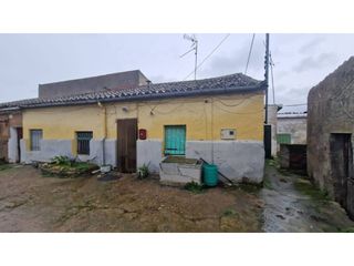 Wohngrundstück  Poligono 14. Parcela con casa y construcciones
