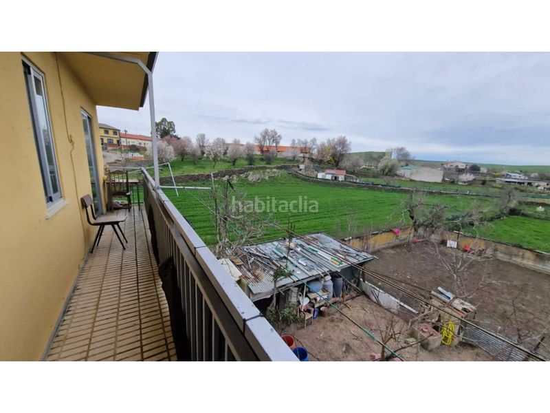 Foto deabd9d2-1704-412d-806e-5c022e4028d3. Edifici a calle extramuros 19 a Gallegos de Argañán