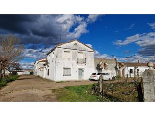 Maison  Ronda mediodía. Venta de casa espaciosa en ciudad rodrigo