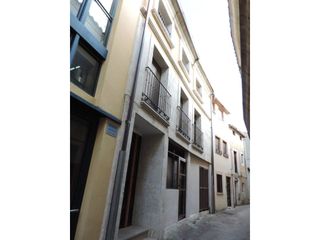 Local Comercial  Calle medina. Local comercial de nueva construcción en venta
