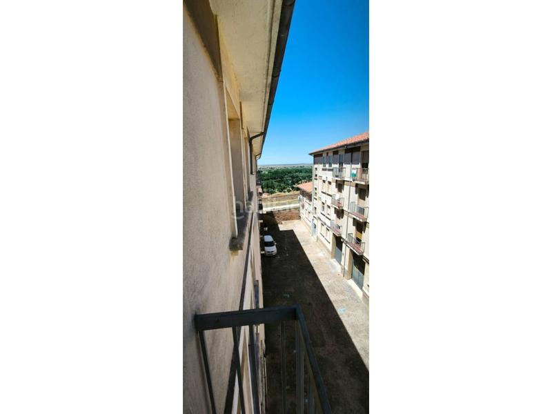 Foto 940c58f6-7feb-4530-b36a-b43b676fc5ef. Piso venta de un piso en Ciudad Rodrigo