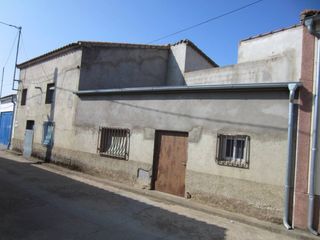 Casa  Calle cerezo. Venta de casa en sanctispíritus