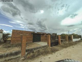 Terreny residencial  10. Venta de terreno en ciudad rodrigo