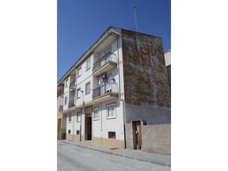 Flat  Calle tormes. Venta de piso de 3 habitaciones en ciudad rodrigo