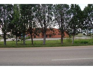 Industrial building  Carretera salamanca. Nave en venta
