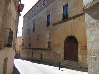 Lloguer Local Comercial  Calle diez taravilla. Local comercial en venta