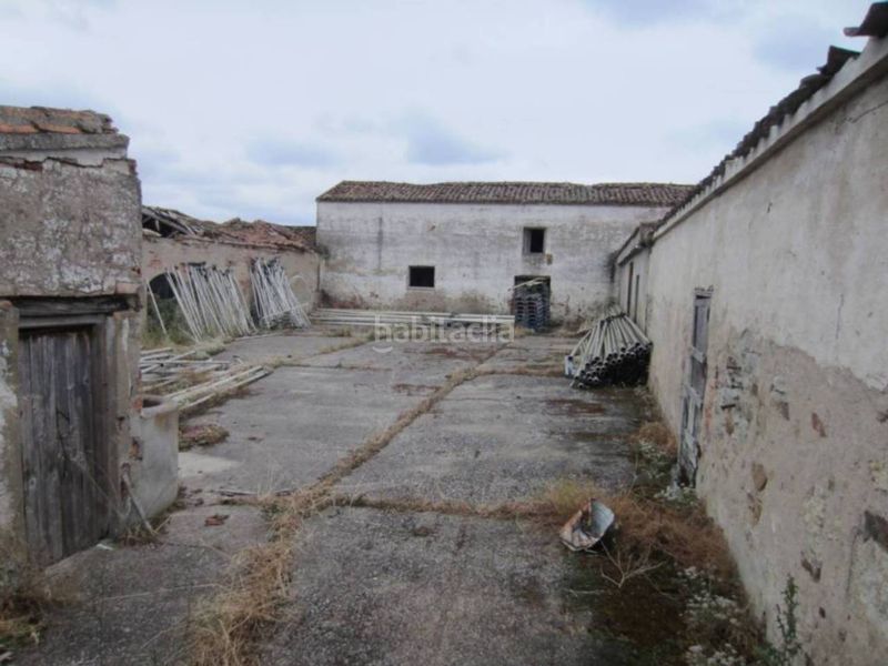Foto c328dbd9-71e1-48ae-a682-f2b94f53b4f3. Finca rústica a Ciudad Rodrigo