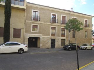 Parking coche  Calle velayos. Garaje en venta