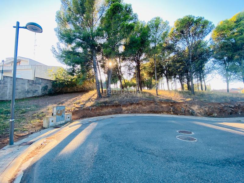 Foto d60dc025-b944-47c7-9619-f51f8d021701. Terreny residencial a plaça hostalets urb b1 residenc 9p a Llers