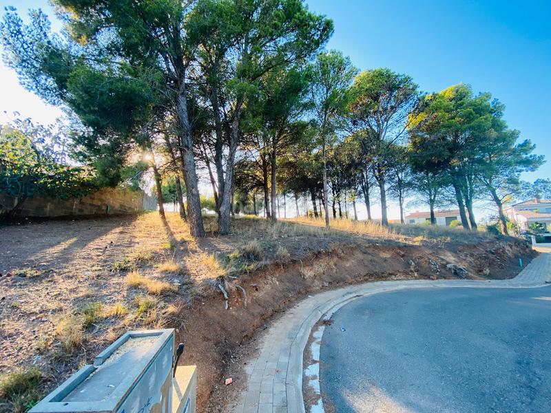 Foto d810b6e0-d663-406f-8bf6-36f3597d443f. Terreny residencial a plaça hostalets urb b1 residenc 9p a Llers