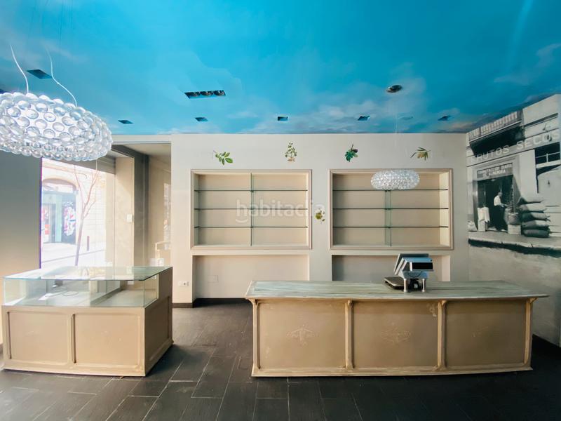 Foto ea9439f8-8bea-4b03-86e8-5705cb95625a. Lloguer local comercial a carrer sant pau 32 a Centre Figueres