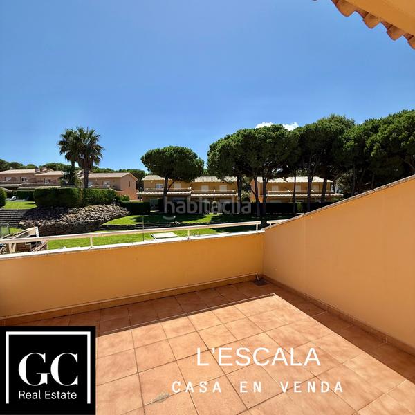 Foto 1a1af016-9c2e-4a76-a214-ca493100f58a. Casa pareada oportunitat a l’escala en Port - La Clota - Puig Sec Escala (L´)