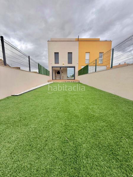 Foto 0e098ab6-f6c9-4dc4-b67b-ec85da26d874. Casa bifamiliare con riscaldamento parcheggio in Riumors