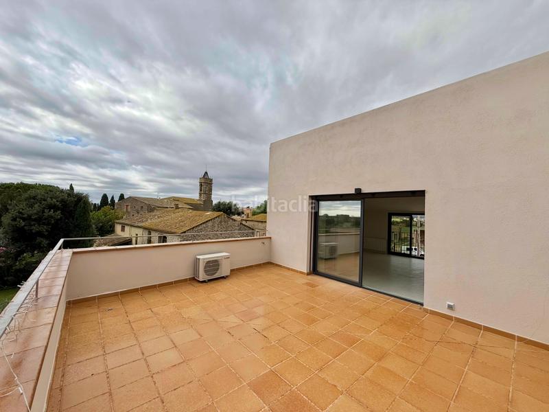 Foto f65dad04-ebd1-4964-8420-e96a448483bd. Casa bifamiliare con riscaldamento parcheggio in Riumors