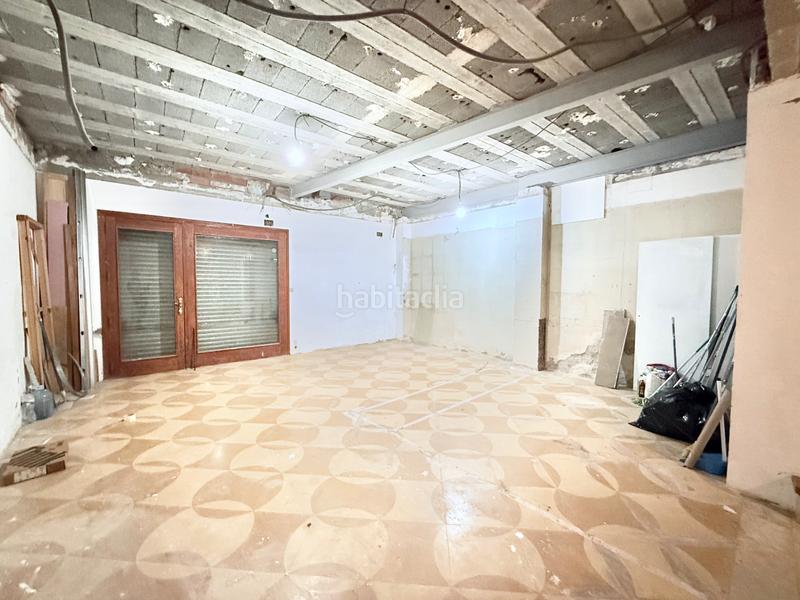 Foto 170ceee7-2622-447f-8da9-2a8faf22c6e4. Masia amb xemeneia calefacció aparcament a Borrassà