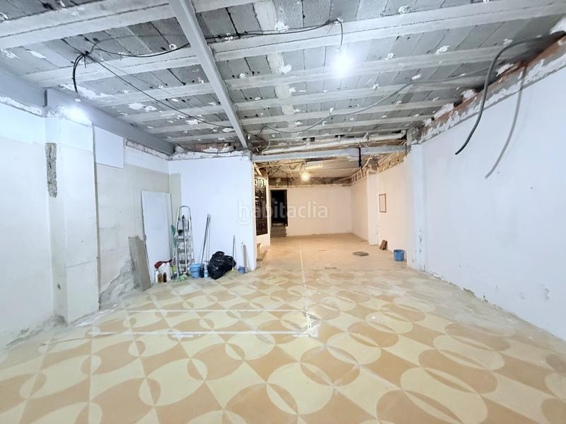 Foto 1a4b31d6-0b2a-4f37-a020-364e4f8ee4b4. Masia amb xemeneia calefacció aparcament a Borrassà