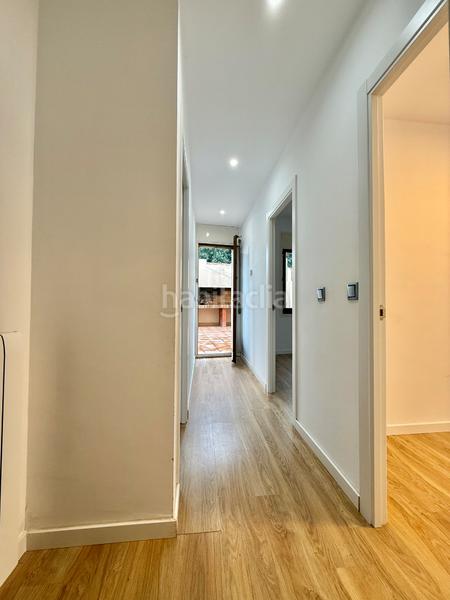 Foto 3d9e191a-fa7a-4319-914f-caa0a9343a7d. Masia amb xemeneia calefacció aparcament a Borrassà