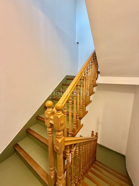 Foto 415dea95-a92d-4681-96bf-423e02bc8604. Masia amb xemeneia calefacció aparcament a Borrassà