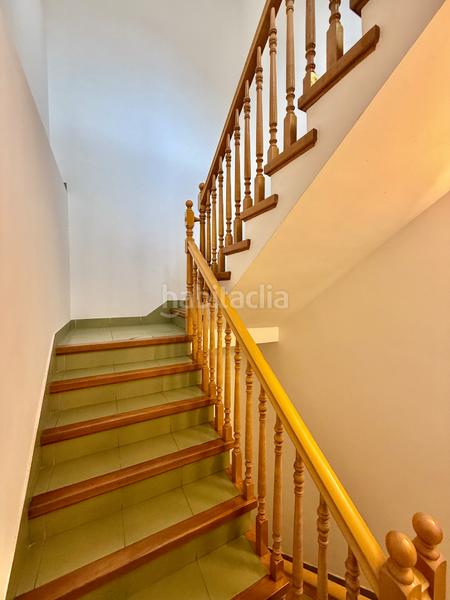 Foto b3a7ff06-9697-4fc3-84e8-545c5d53dd3d. Masia amb xemeneia calefacció aparcament a Borrassà