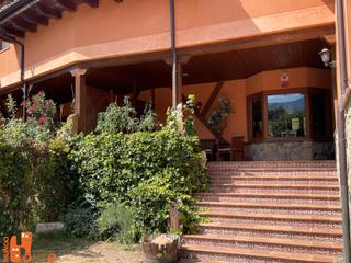 Chalet  Urbanización caserío de urgel. Chalet en san ildefonso