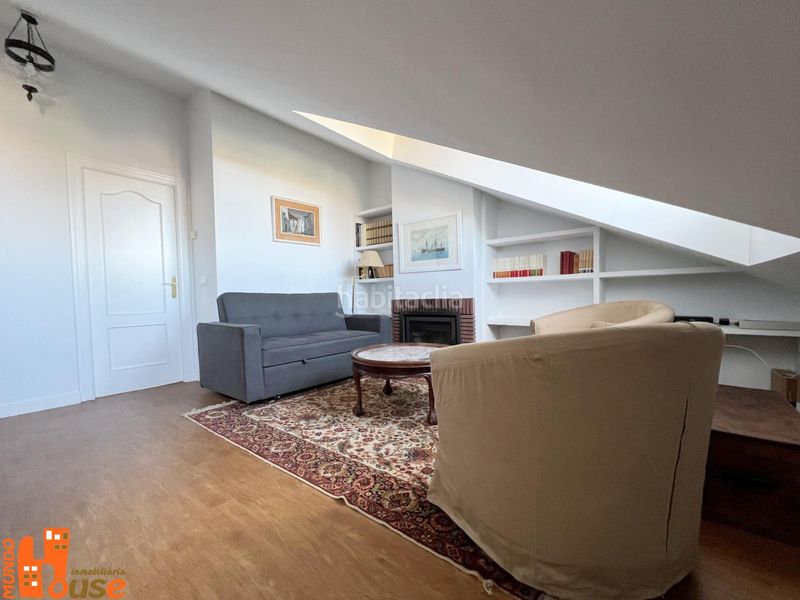 Foto 249e9e56-5ee1-4e52-8eea-de808e68bf08. Lloguer àtic amb calefacció a San Ildefonso