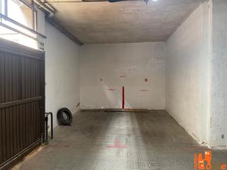 Aparcament cotxe  Travesía baños. Plaza de garaje en el centro de san ildefonso