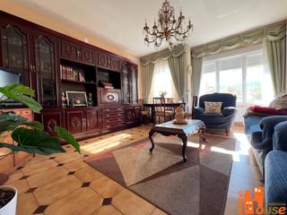 Location Appartement  Urbanizacion puente de la princesa. Piso de 3dormitorios en san ildefonso