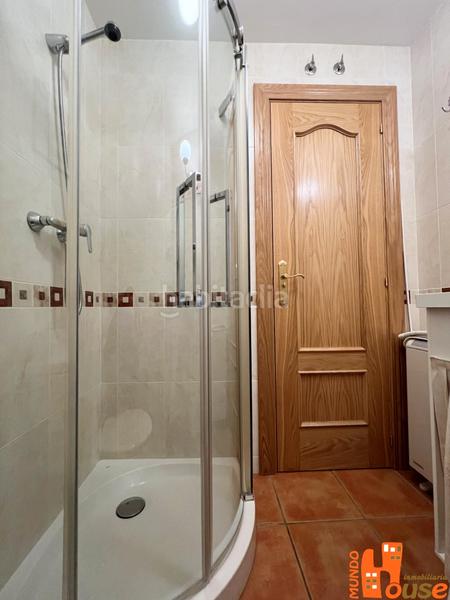 Foto 0d80bd45-7cec-473c-99ca-63430693528e. Chalet mit kamin heizung parking in San Ildefonso