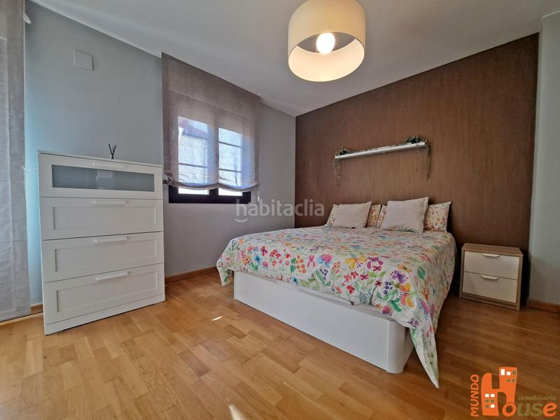 Foto c5d3b4e8-1eec-4be7-b8e5-2883f86c8561. Duplex con riscaldamento in Centro Segovia