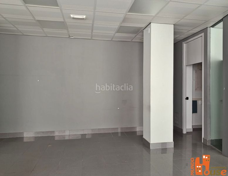 Foto a7230d8c-b1d3-48c1-8fff-7bb76b12c5d4. Lloguer local comercial a San Ildefonso