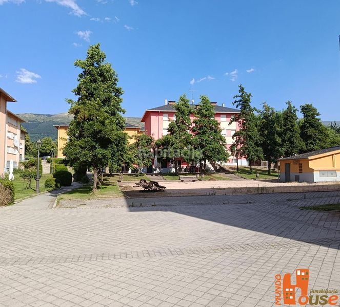 Foto c2731630-f863-4552-a8a9-ffd3d084a7d9. Location appartement dans San Ildefonso