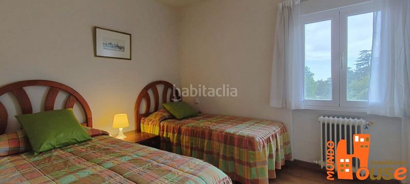 Foto b278b560-e796-4d01-bdfe-63cd01389a47. Pis amb xemeneia calefacció aparcament piscina a San Ildefonso