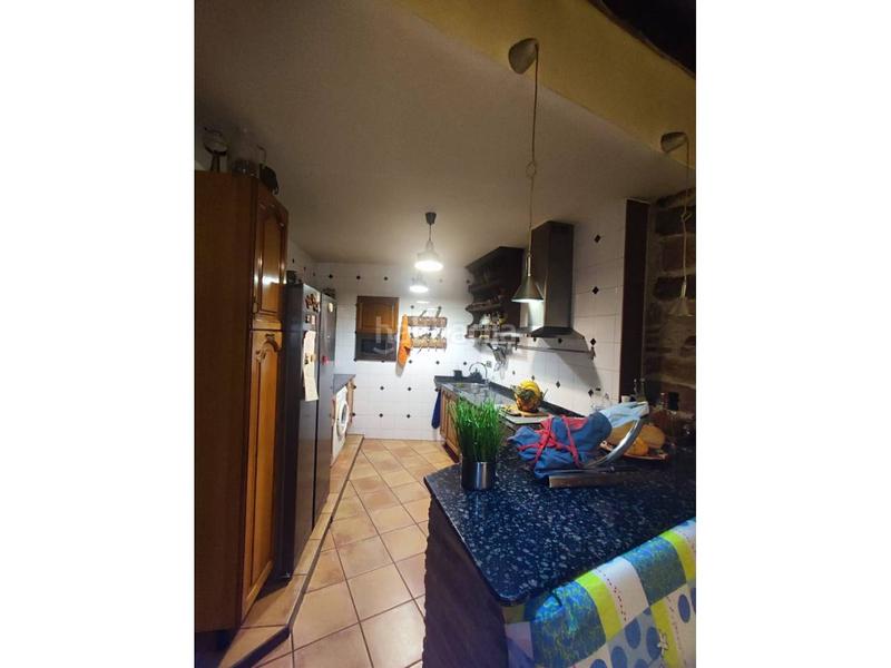 Foto 5810ad90-310c-49f4-ba01-24e15f9420aa. Casa  en venta ! en Colungo