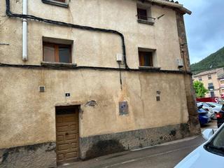 Casa  Ramona cinto. Casa en venta  a reformar en ayerbe