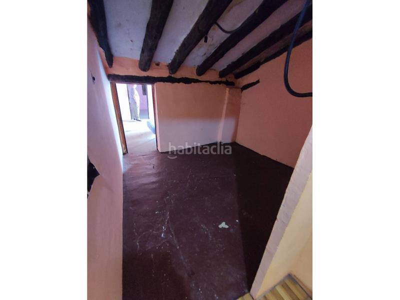 Foto aa7fd2ee-00a8-4686-83b5-6beee0657a19. Casa adossada amb aparcament a Castillazuelo