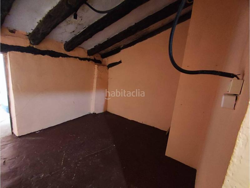 Foto ac0758ef-0cbd-42b7-b713-f29de799c63b. Casa adossada amb aparcament a Castillazuelo