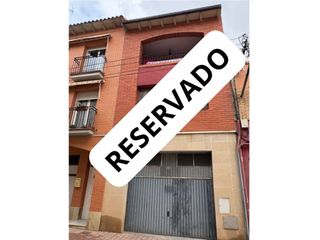 Casa  Calle arrabal. Reservado. casa en venta en binéfar  amplia, luminosa y lista pa