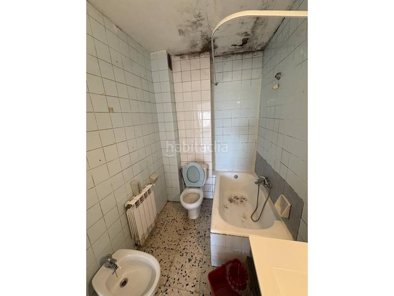 Foto e7c60b9a-a763-4a7a-a795-4329537696b1. Piso venta de piso para reformar en Almacelles