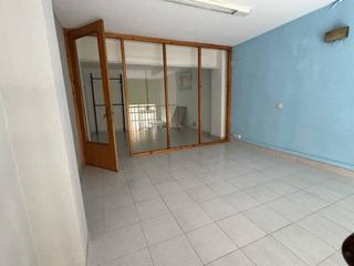 Local commercial  Ramon y cajal. Local en el centro de almacelles