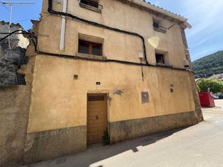 Maison  Calle ramona cinto. Tu casa en ayerbe! alquiler con opción a compra